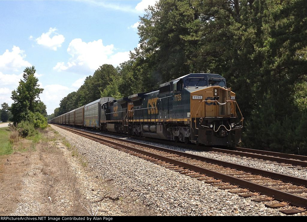 CSX 7755 and 7758 wait for green